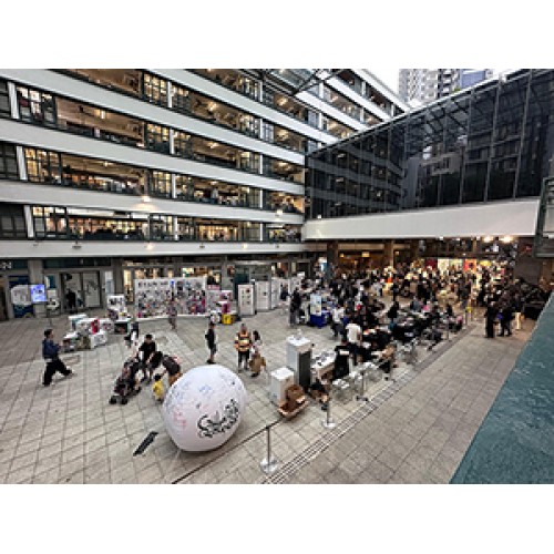 《石子地攤》一攤一世界 重現港漫文化